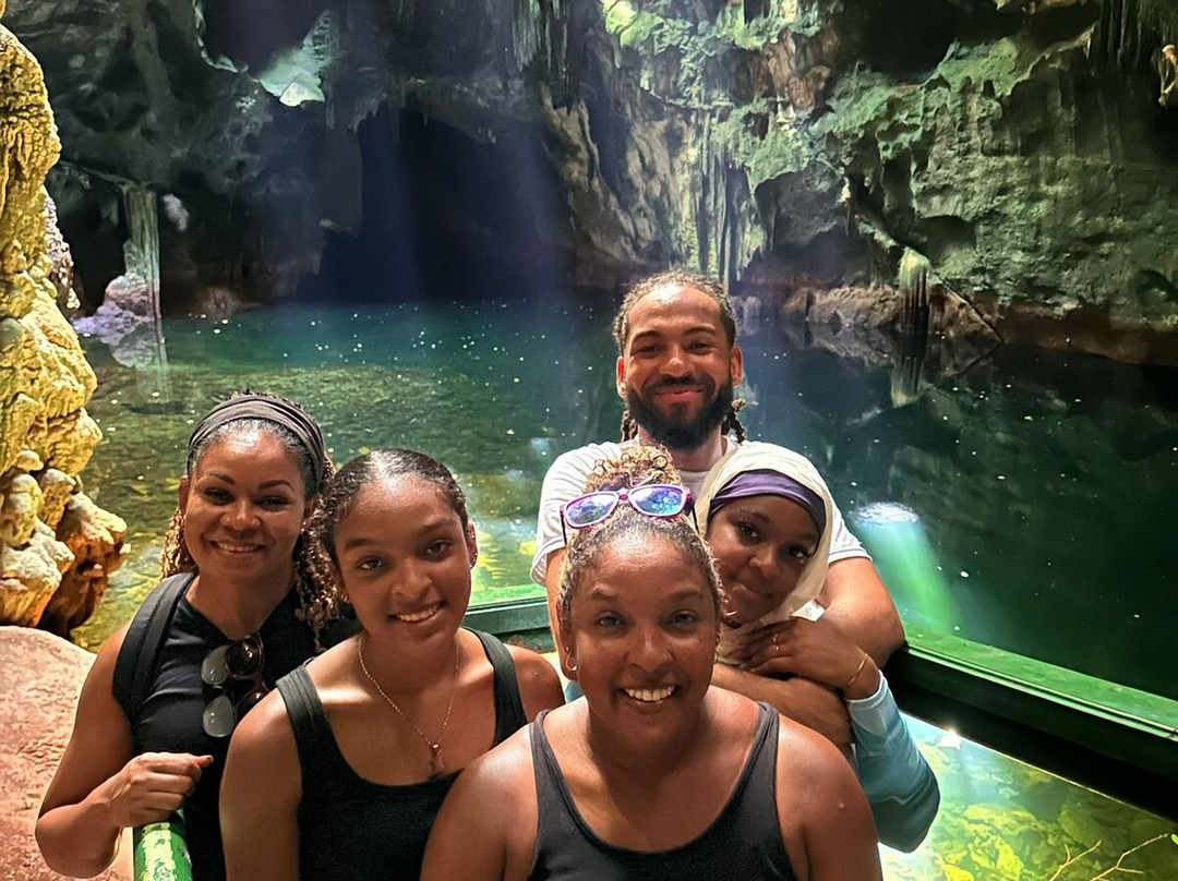 Barefoot Adventures TT-西班牙港必去景点