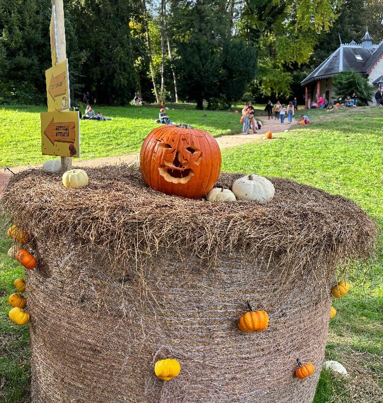 Castello delle Zucche-Oleggio Castello必去景点