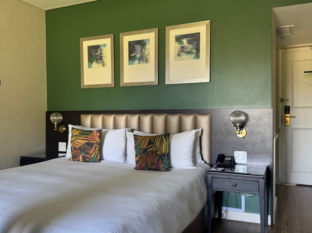 Lord Charles Hotel主图