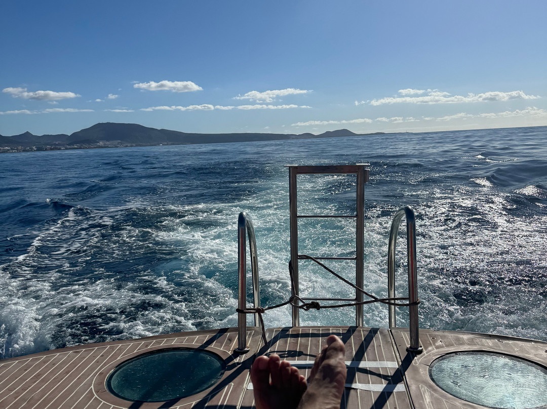 Opera 60 Luxury Charters-奥德杰海岸必去景点