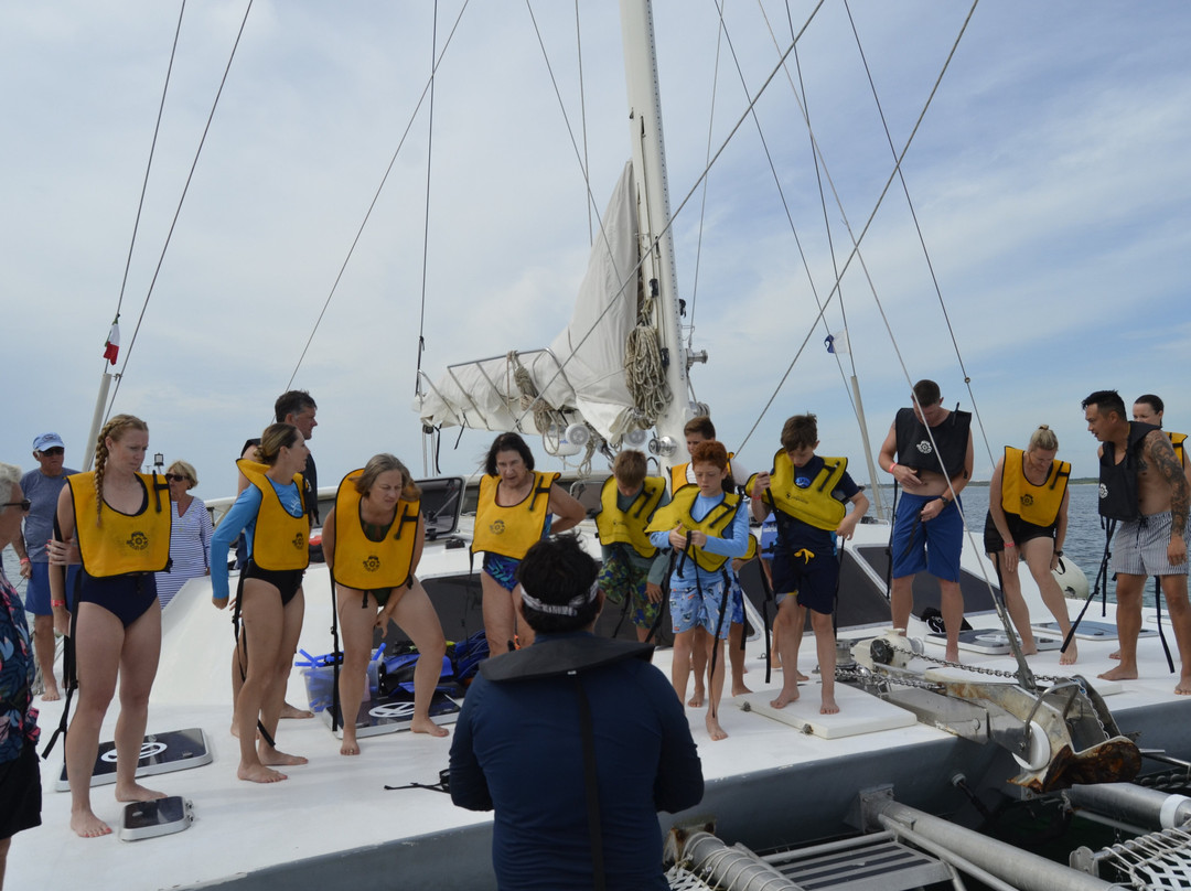 Paradise Catamarans-从莫雷洛斯港必去景点