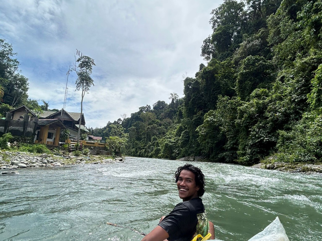 Sumatra Tour Adventures-武吉拉旺必去景点