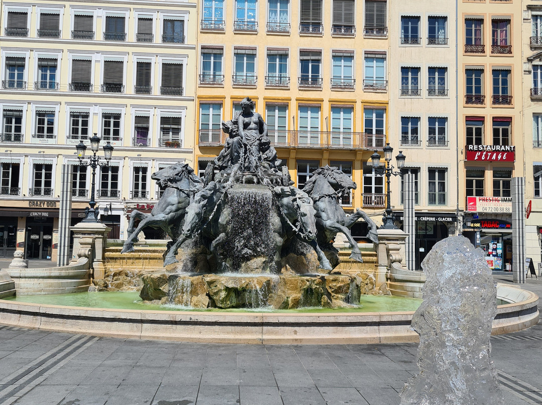 La Fontaine Bartholdi-里昂必去景点