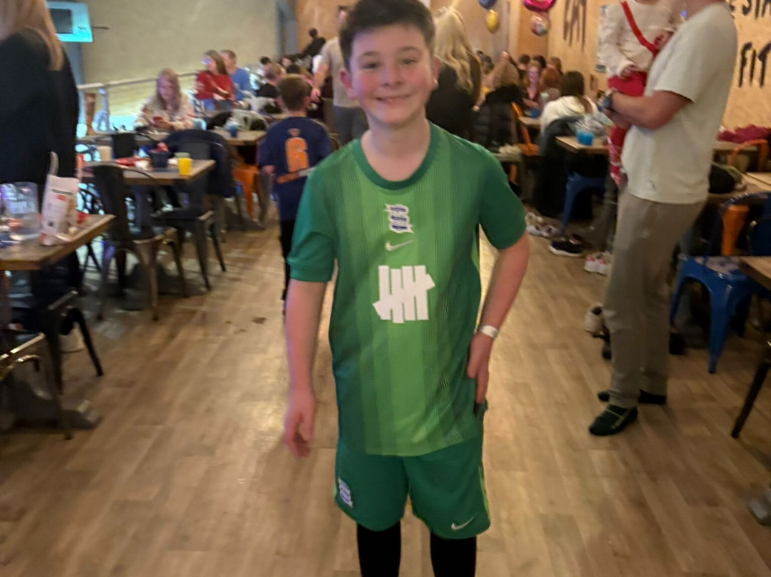 Go Bounce Extreme Trampoline Park-唐克斯特必去景点