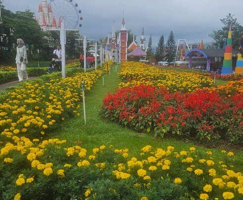 Florawisata Santerra De Laponte