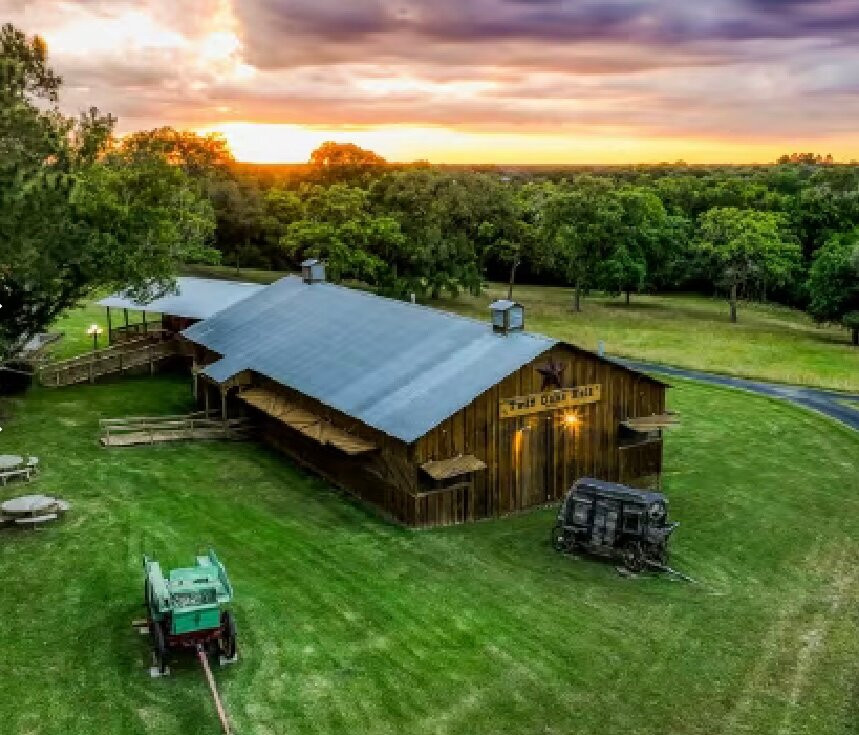 Twin Oaks Resort And Events