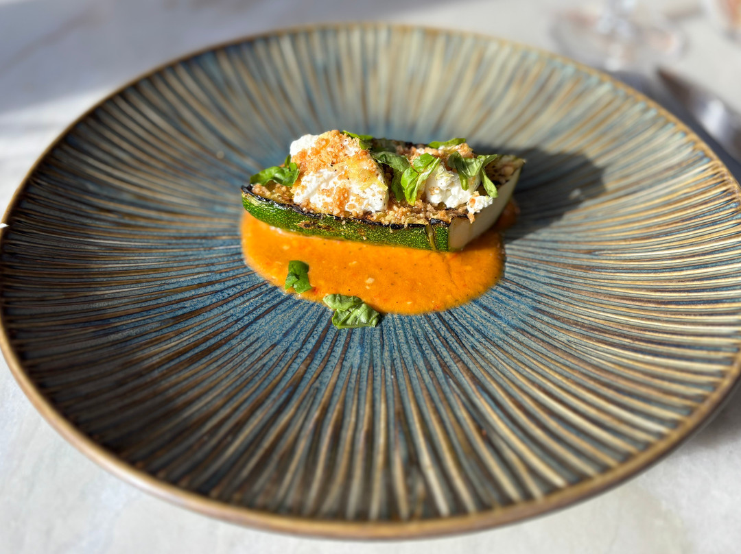 RAZAO por Octavio Freitas