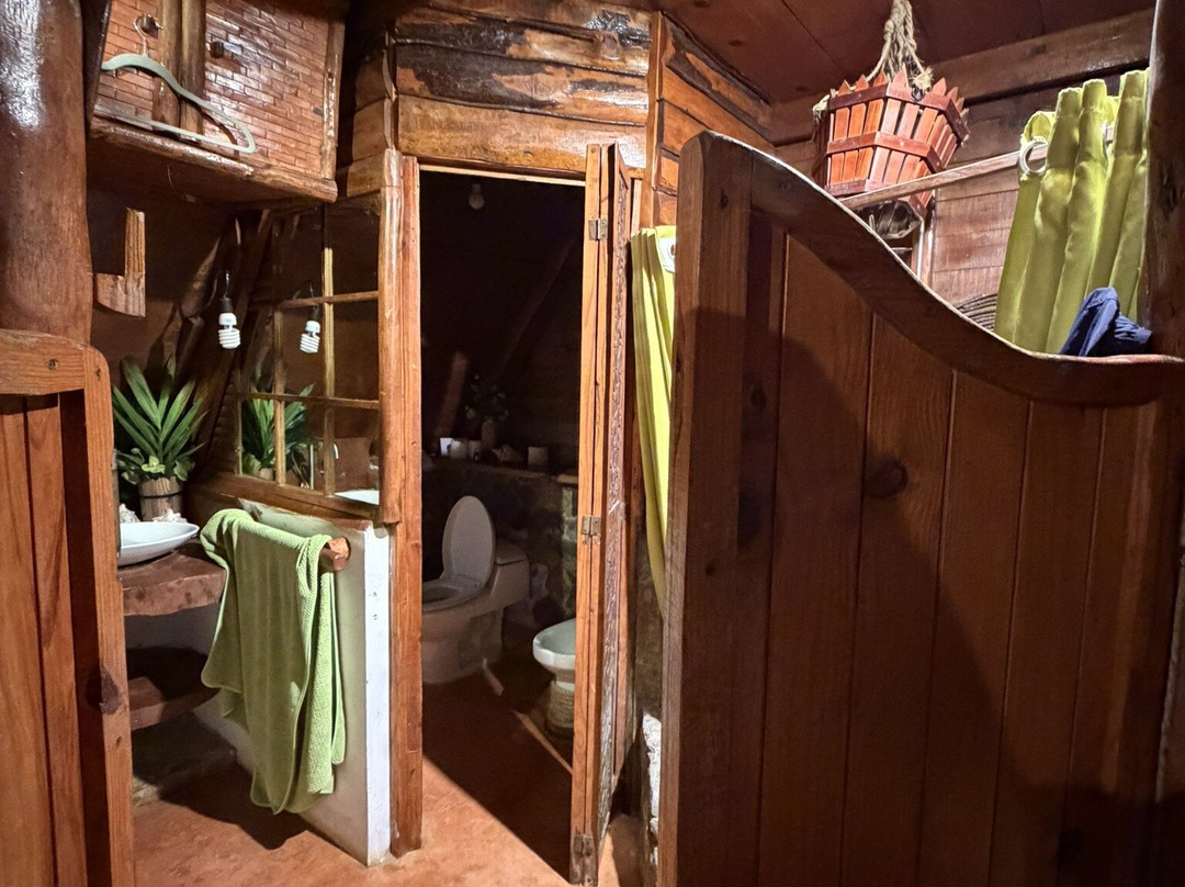 Chalet Tropical Hotel &  Bar Restaurant主图