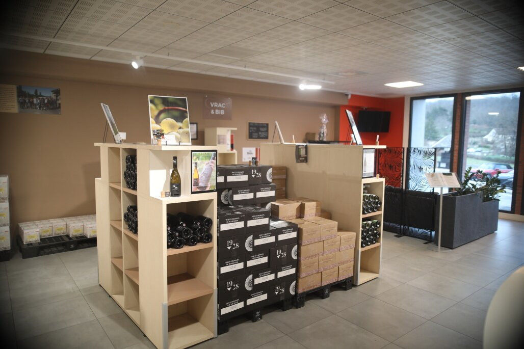 CAVE DE BISSEY-Bissey-sous-Cruchaud必去景点