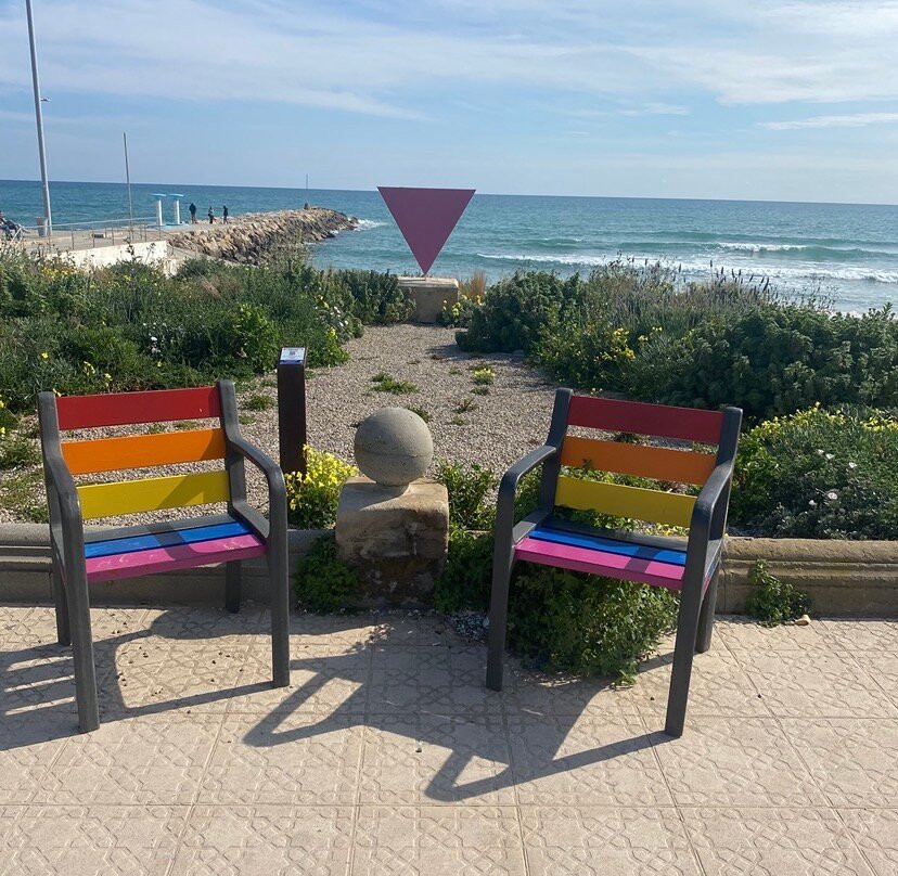 Pink Triangle Monument Against Homophobia-锡切斯必去景点