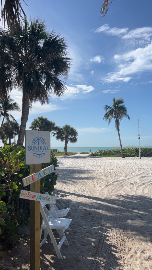 日晷海滩度假温泉酒店-官方