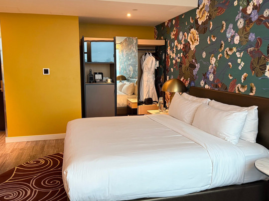 Versante Hotel主图