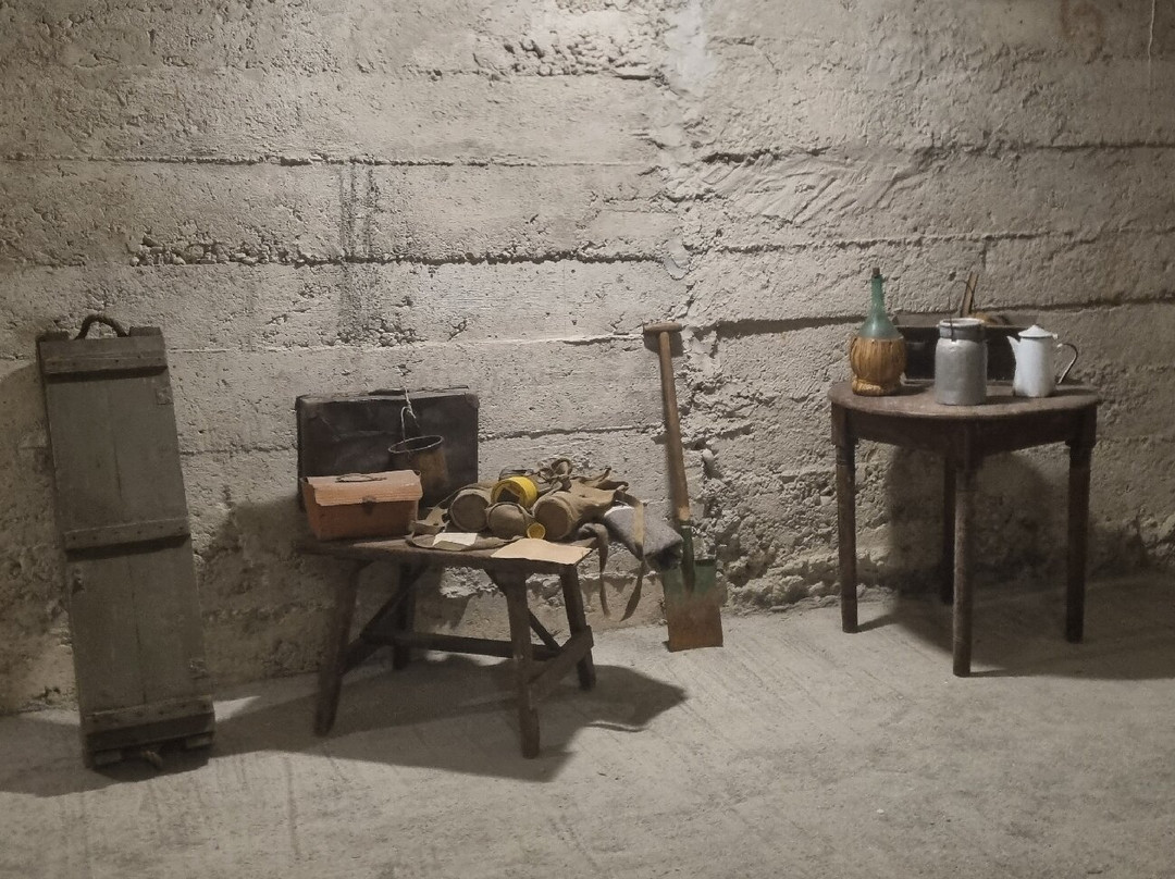 Galleria Ex Ricovero Antiaereo Quintino Sella - Sant'Agostino - Manzoni-拉斯佩齐亚必去景点