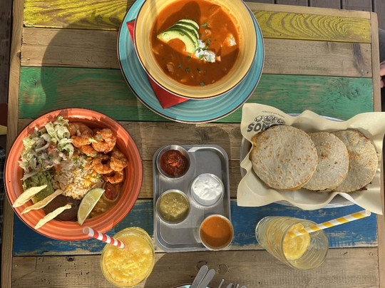 Los Monos Mexican Kitchen