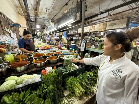 蓝象厨艺学校-Talat Nuea必去景点
