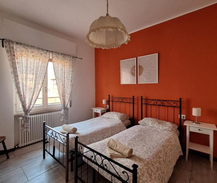 Valmadrera酒店住宿-La Tana del Luppolo