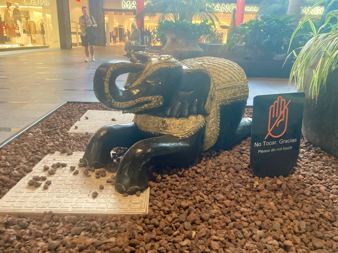 Hiperdino At Siam Mall