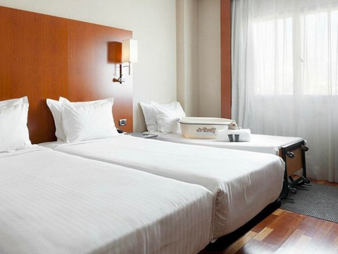 帕伦西亚万豪AC酒店主图