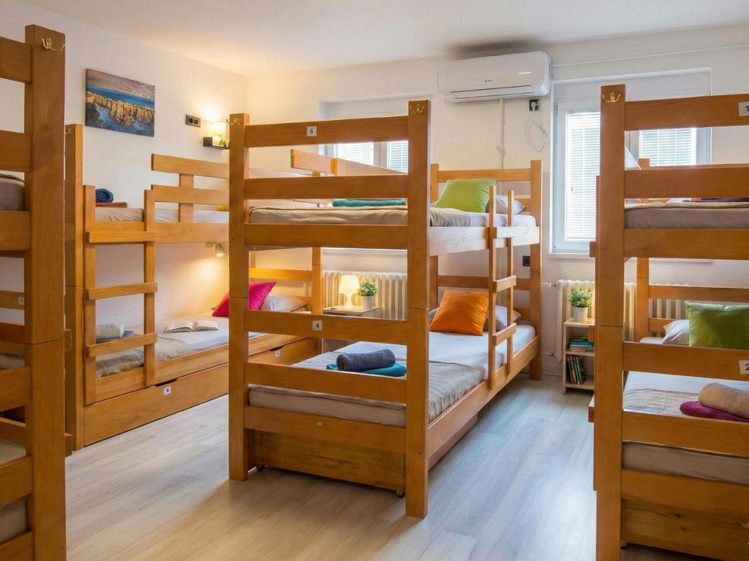 Bgd Downtown Hostel