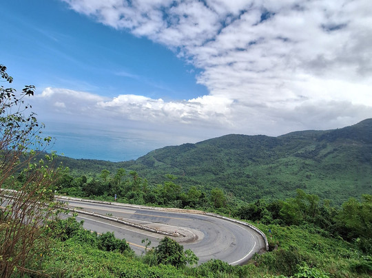 Hai Van Pass Riders-顺化必去景点