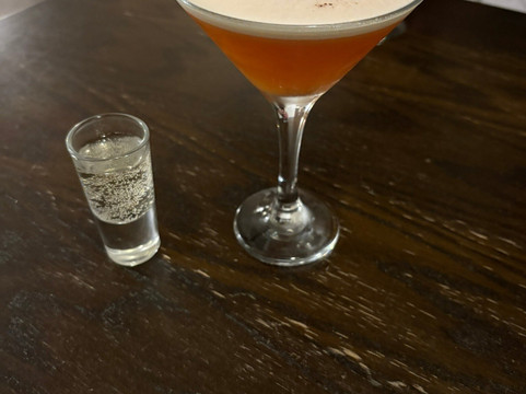 王之首旅馆主图