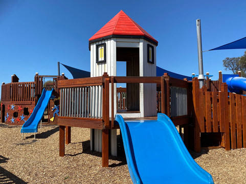 Ryes Up Community Playground-拉伊必去景点