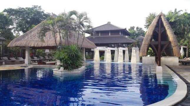 拉玛海滩度假村别墅酒店主图