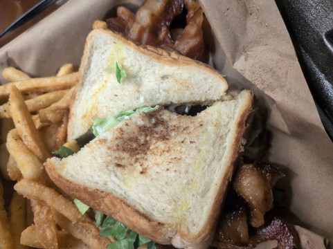 Full Throttle Distillery & Smoke House