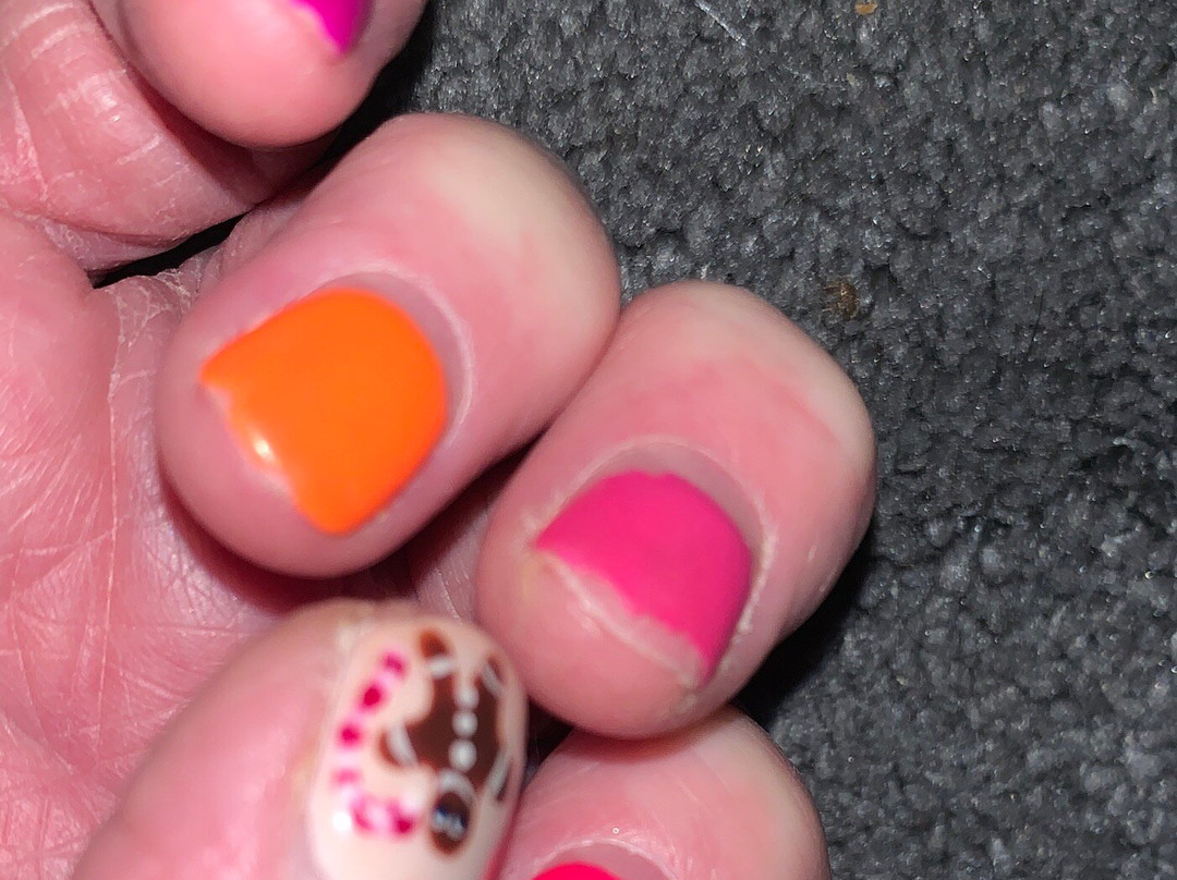 Beauty and Beyond-Lingfield必去景点