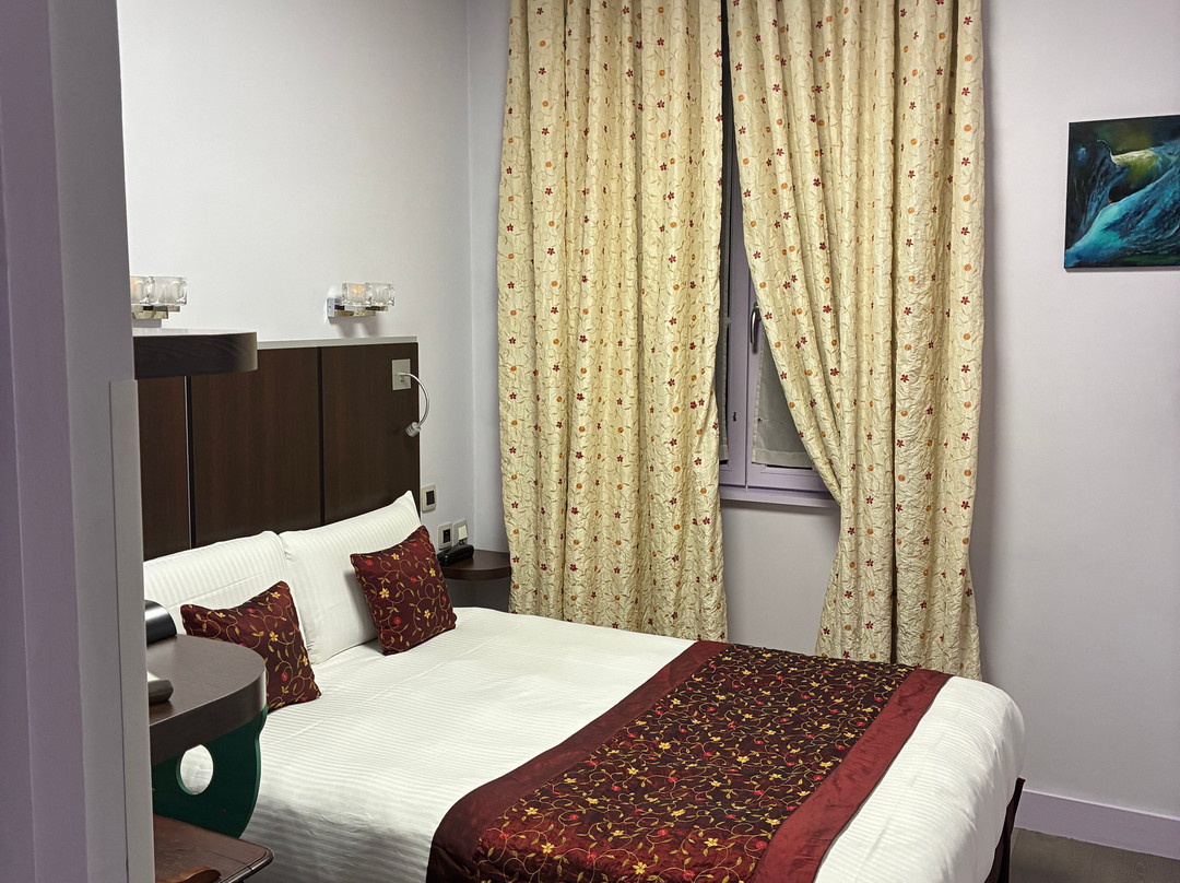 塞尔斯丁酒店主图