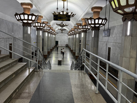 Tashkent Metro tour guide-塔什干必去景点