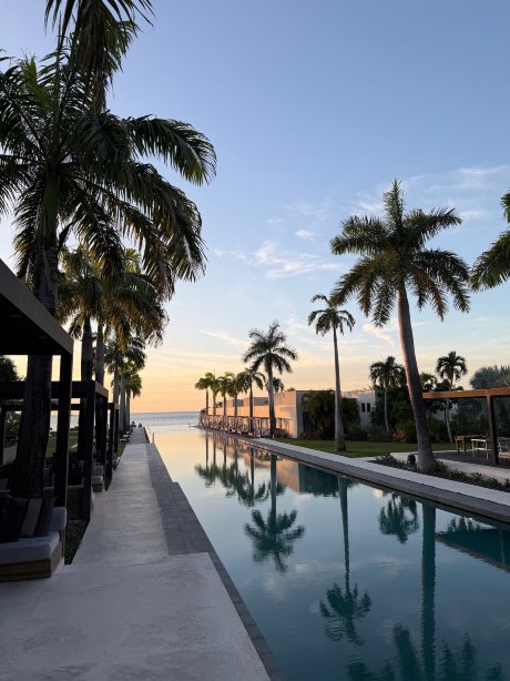 银沙格伦娜答酒店-泳池