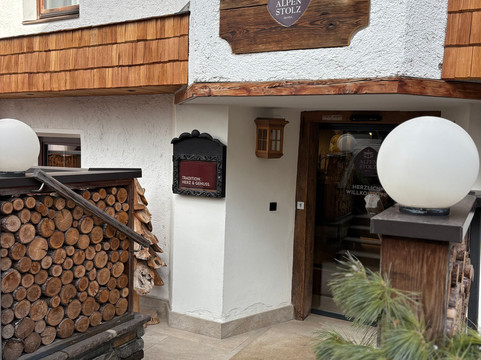 阿尔卑斯托尔茨酒店主图