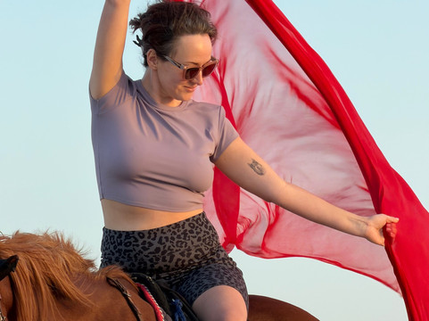 Horse Trips Iryna-赫尔格达必去景点