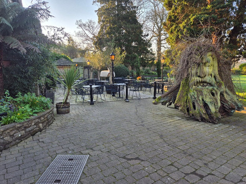 小修道院酒店主图