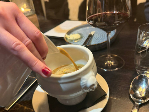 萨勒恩斯阿尔卑斯山酒店主图