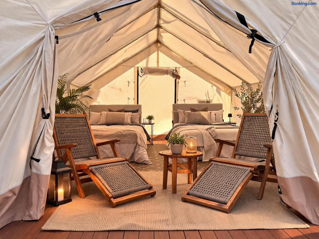 Vegas Glamping