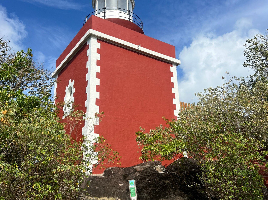 Presqu'ile de la Caravelle-Tartane必去景点