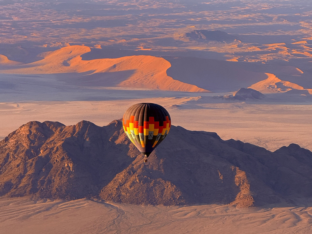 Namib Sky Balloon Safaris-赛斯瑞必去景点