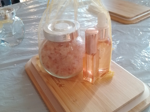 Surrey Hills Tour Company-多肯必去景点