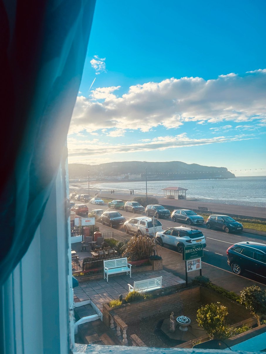 圣希拉里旅馆-官方