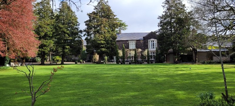 小修道院酒店-旅行者