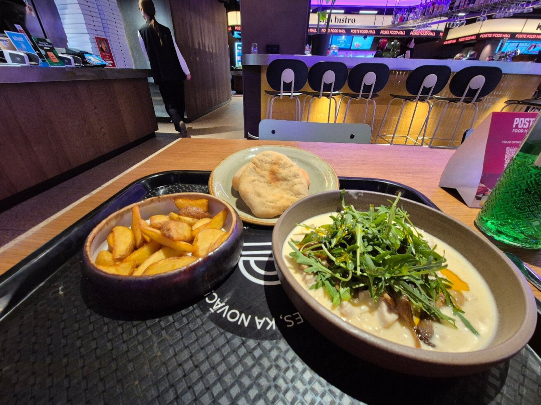 Poste Food Hall