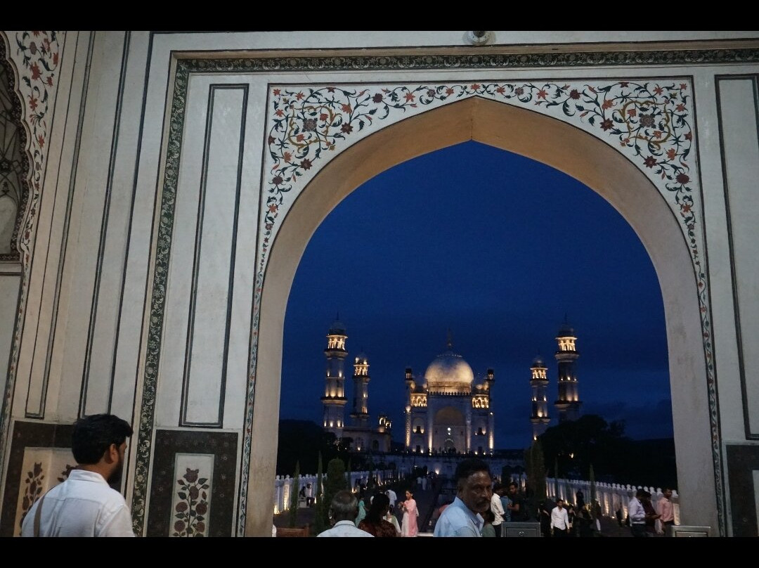 Bibi Ka Maqbara-奥兰卡巴必去景点