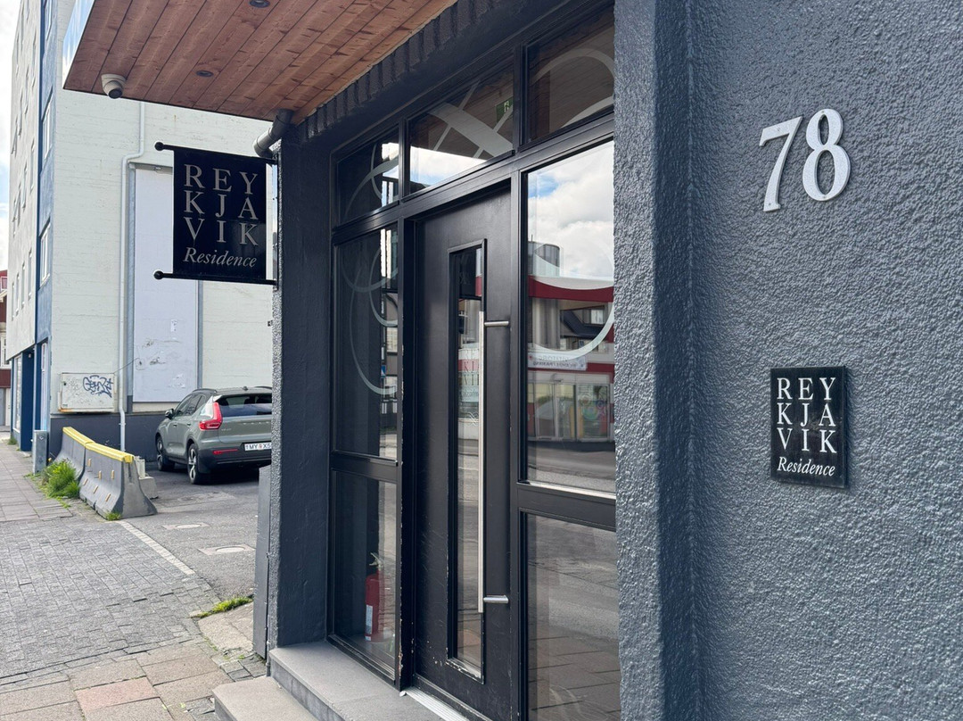 雷克雅未克公寓酒店主图