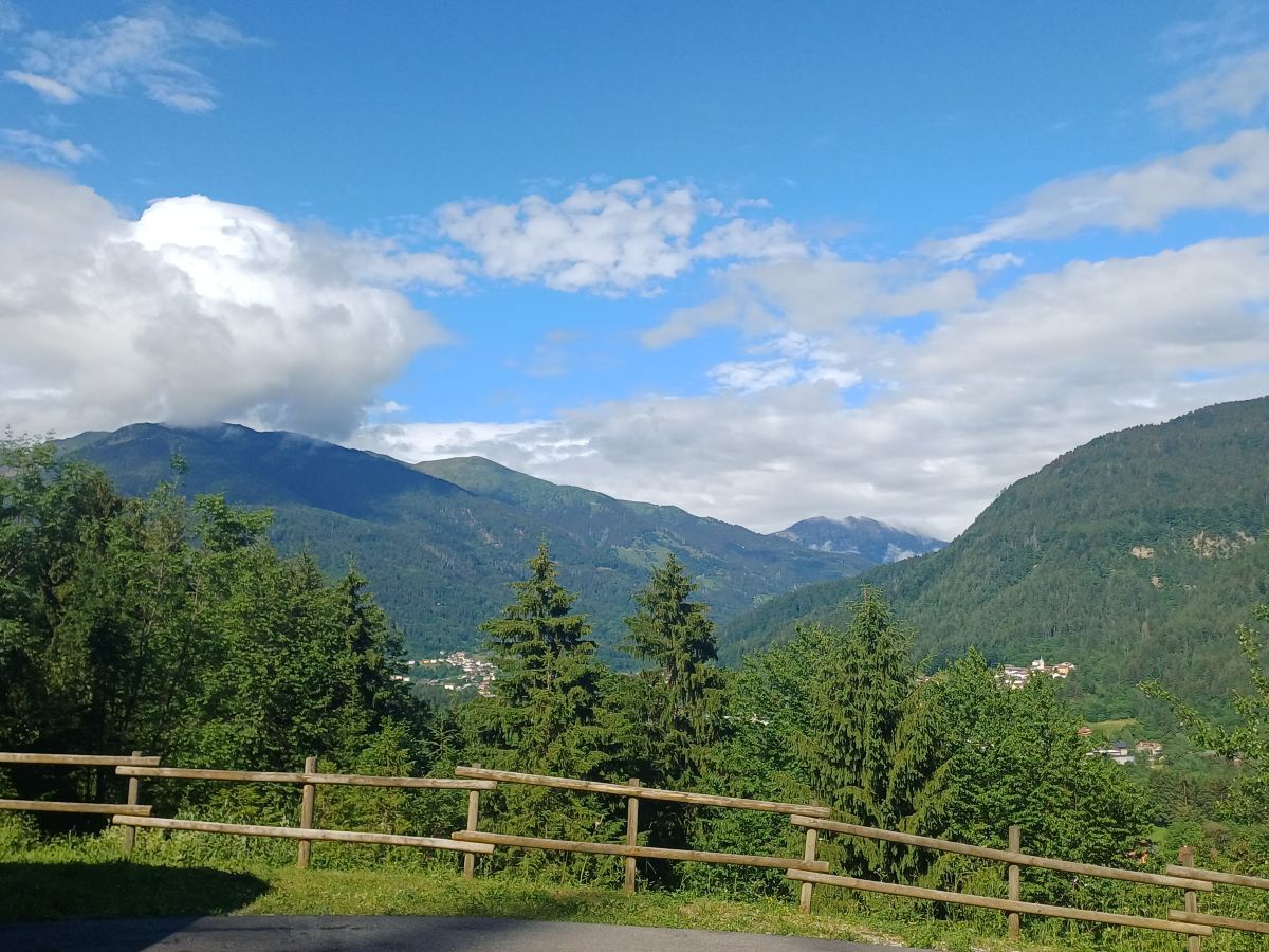 Albergo Diffuso Sutrio Zoncolan-旅行者