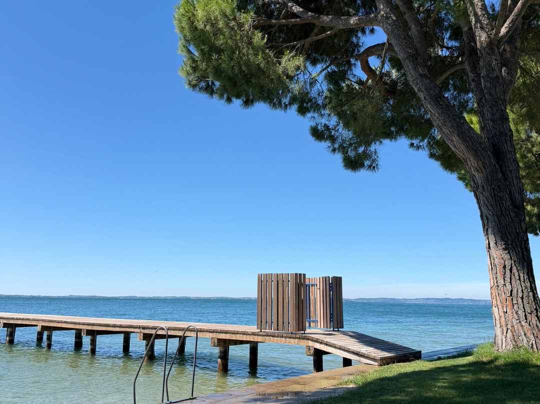 Lido Mirabello Beach-巴尔多利诺必去景点