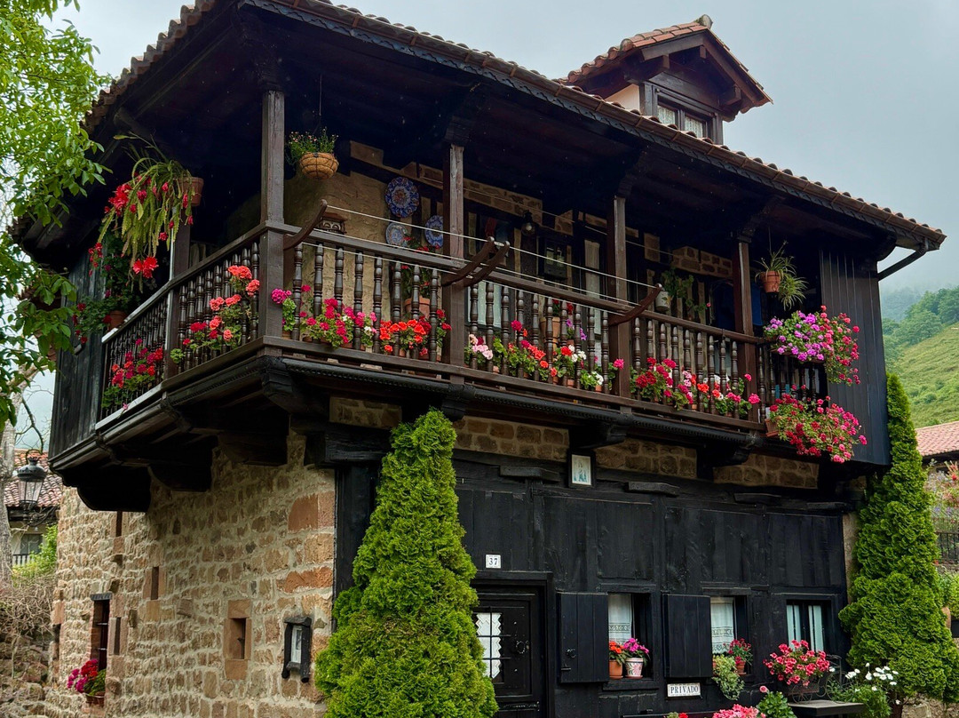 Bárcena Mayor Historic Village-Barcena Mayor必去景点