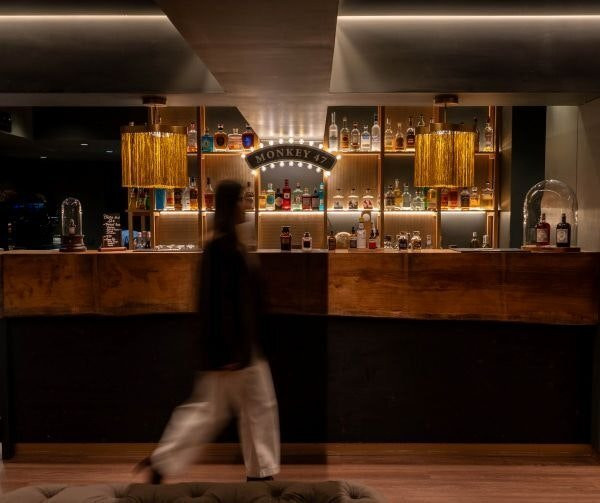 阿尔伯西酒店主图
