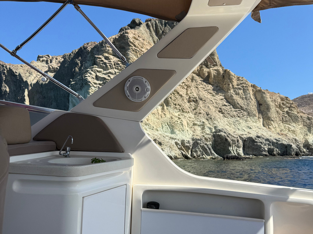 Santorini Yacht Cruises-维查德必去景点